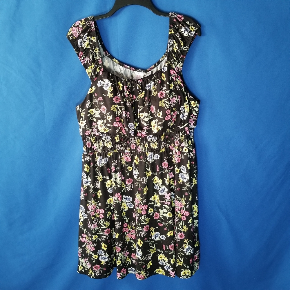 No Boundaries Peasant Dress & Face Mask Set Charming Floral Print Smocked Waist